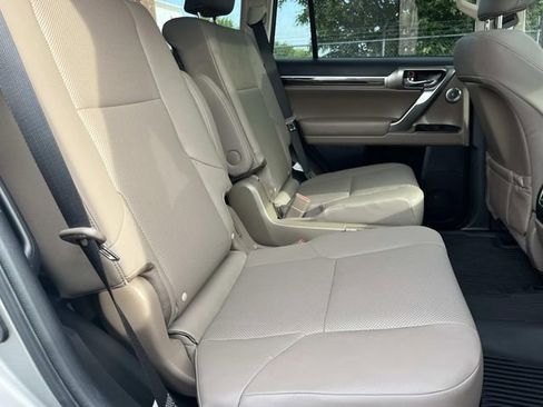 Used 2023 Lexus GX 460 Premium AWD/4WD image 26