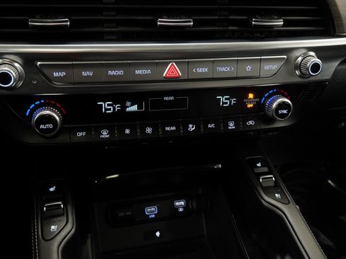 Used 2021 Kia Telluride EX w/ EX Premium Package image 35