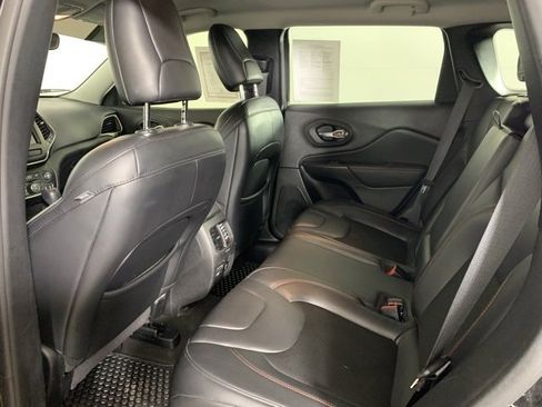 Used 2020 Jeep Cherokee Trailhawk w/ Cold Weather Group image 24