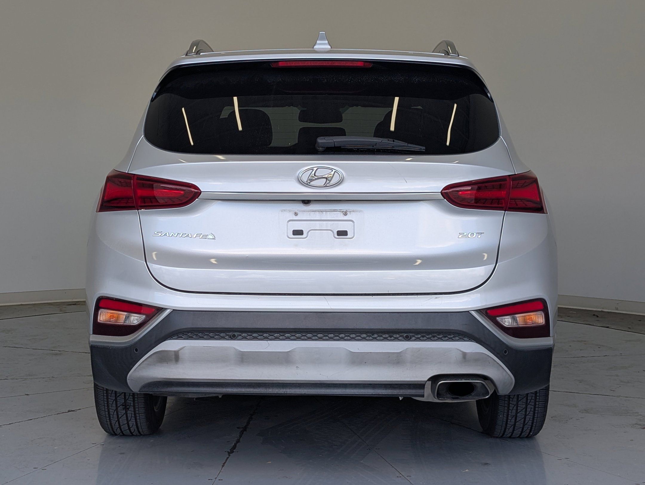 Used 2019 Hyundai Santa Fe Limited FWD image 4