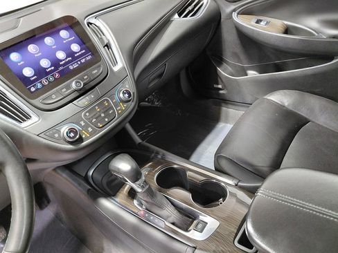 Used 2024 Chevrolet Malibu LT image 31