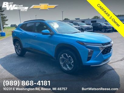 Used 2025 Chevrolet Trax LT