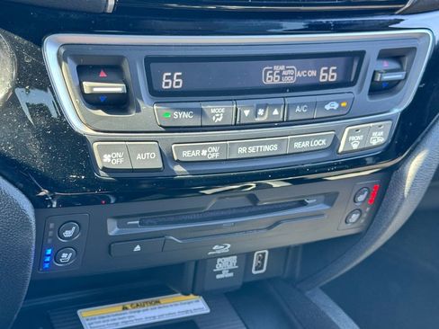 Used 2020 Honda Pilot Black Edition image 28