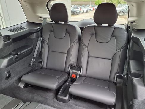 Certified 2026 Volvo XC90 B6 Ultra w/ Protection Package AWD/4WD image 9