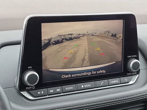 Used 2023 Nissan Rogue SV w/ SV Premium B Package image 15