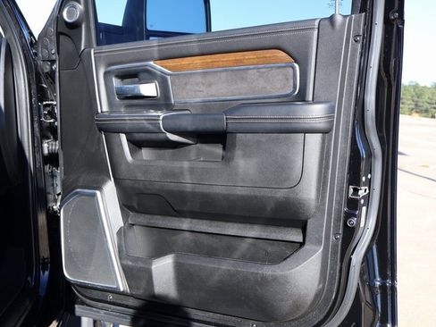 Used 2023 RAM 3500 Laramie image 18
