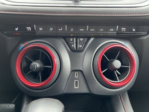 Used 2020 Chevrolet Blazer RS w/ LPO, Floor Liner Package image 30