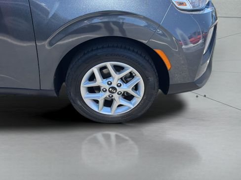 Used 2020 Kia Soul S FWD image 34