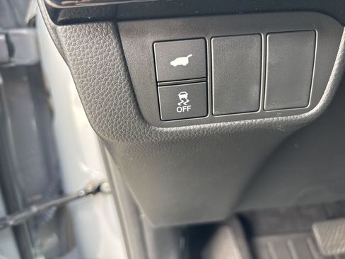 Used 2025 Honda CR-V EX-L image 18