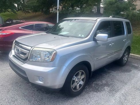 Used 2011 Honda Pilot Touring image 2