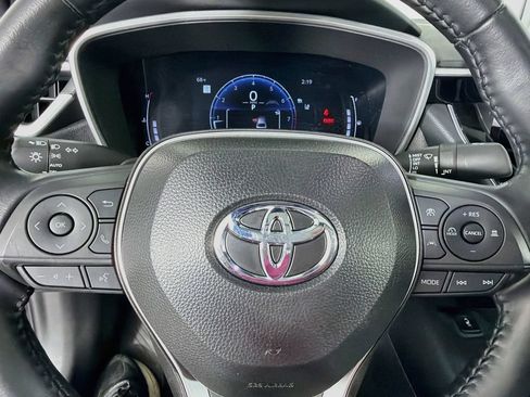 Used 2025 Toyota Corolla XSE FWD image 16