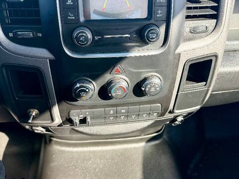 Used 2018 RAM 2500 Tradesman w/ Chrome Appearance Group RWD image 14