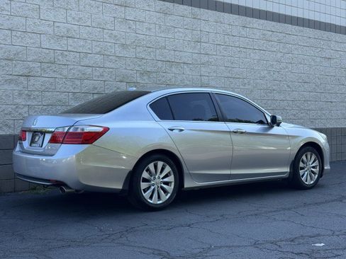 Used 2015 Honda Accord EX-L image 16