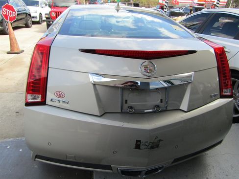 Used 2013 Cadillac CTS Premium image 3