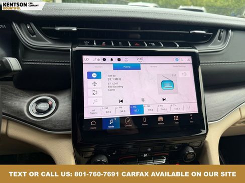 Used 2024 Jeep Grand Cherokee Limited image 27