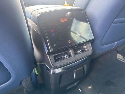 New 2026 Cadillac Vistiq Premium Luxury image 19