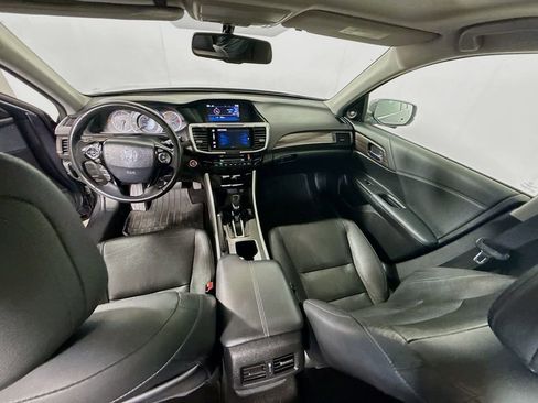 Used 2017 Honda Accord EX-L image 25