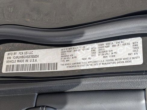 New 2025 Jeep Grand Cherokee Limited w/ Luxury Tech Group II image 19