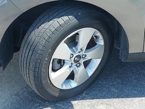 Used 2019 Kia Soul w/ Convenience Package FWD image 28