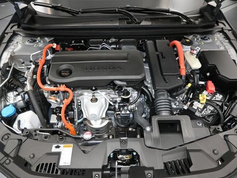 Certified 2025 Honda Accord Sport image 25