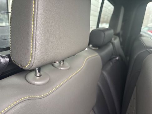 Used 2025 Chevrolet Silverado 1500 ZR2 w/ Technology Package image 13