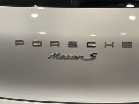 Used 2016 Porsche Macan S AWD/4WD image 23