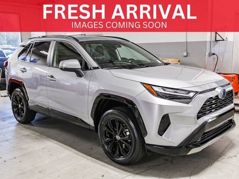 Certified 2024 Toyota RAV4 SE w/ Convenience Package AWD/4WD image 1