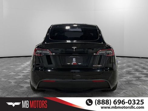 Used 2022 Tesla Model Y Performance image 4