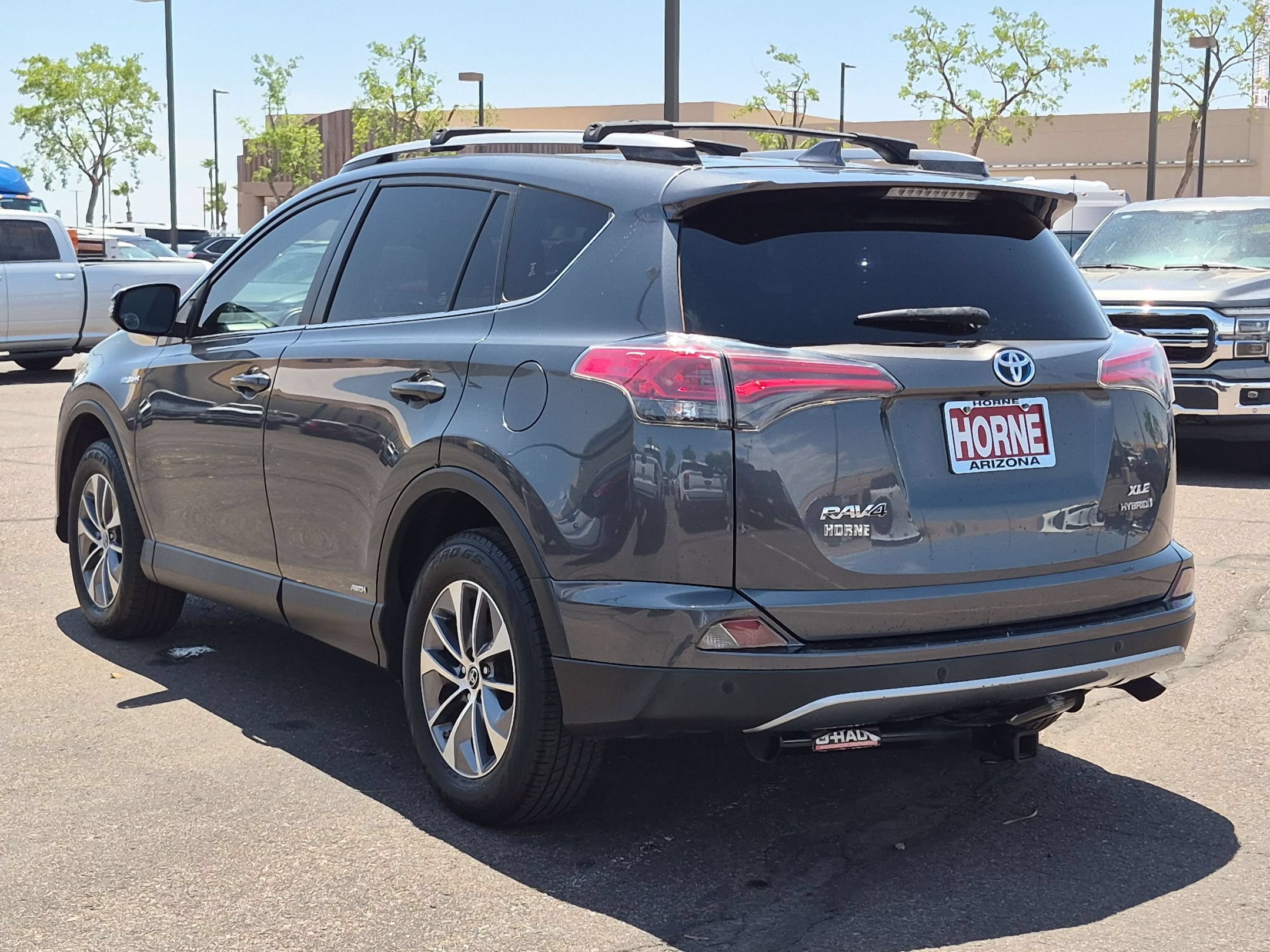 Used 2017 Toyota RAV4 XLE w/ Convenience Package AWD/4WD image 8