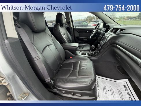 Used 2015 Chevrolet Traverse LT image 30