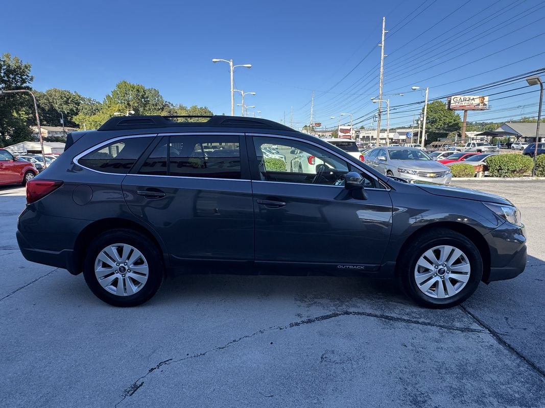 Used 2018 Subaru Outback 2.5i Premium AWD/4WD image 7