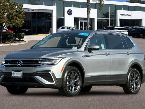 Used 2023 Volkswagen Tiguan SE FWD image 8
