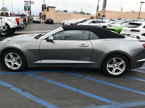 Used 2023 Chevrolet Camaro LT RWD image 4