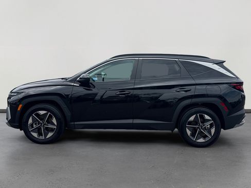 Used 2025 Hyundai Tucson SEL FWD image 2