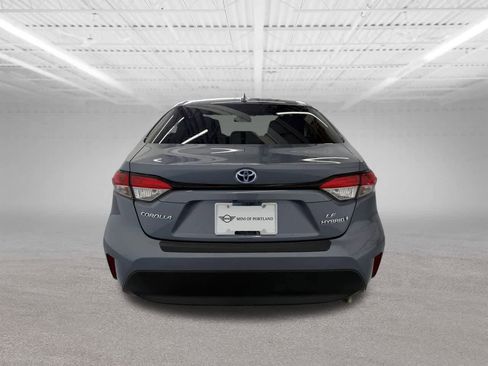 Used 2023 Toyota Corolla LE w/ LE Premium Package AWD/4WD image 4