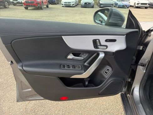 Used 2021 Mercedes-Benz CLA 250 image 20