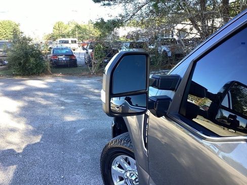 Used 2022 Ford F250 Platinum w/ FX4 Off-Road Package image 20