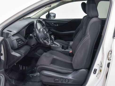 Used 2021 Subaru Outback Premium AWD/4WD image 3