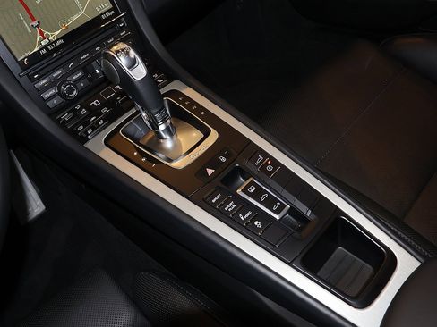 Used 2014 Porsche 911 Turbo S image 52