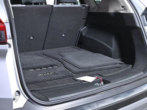 Certified 2023 Nissan Rogue SV image 31