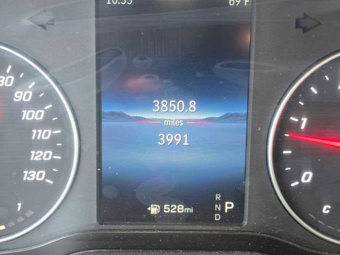 Used 2025 Mercedes-Benz Sprinter 2500 image 32