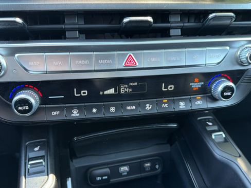 Used 2025 Kia Telluride S AWD/4WD image 31