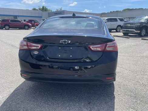 Used 2022 Chevrolet Malibu LT w/ Midnight Edition FWD image 5