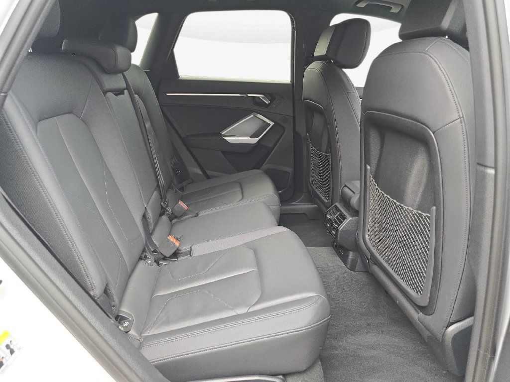 Used 2025 Audi Q3 2.0T Premium AWD/4WD image 36