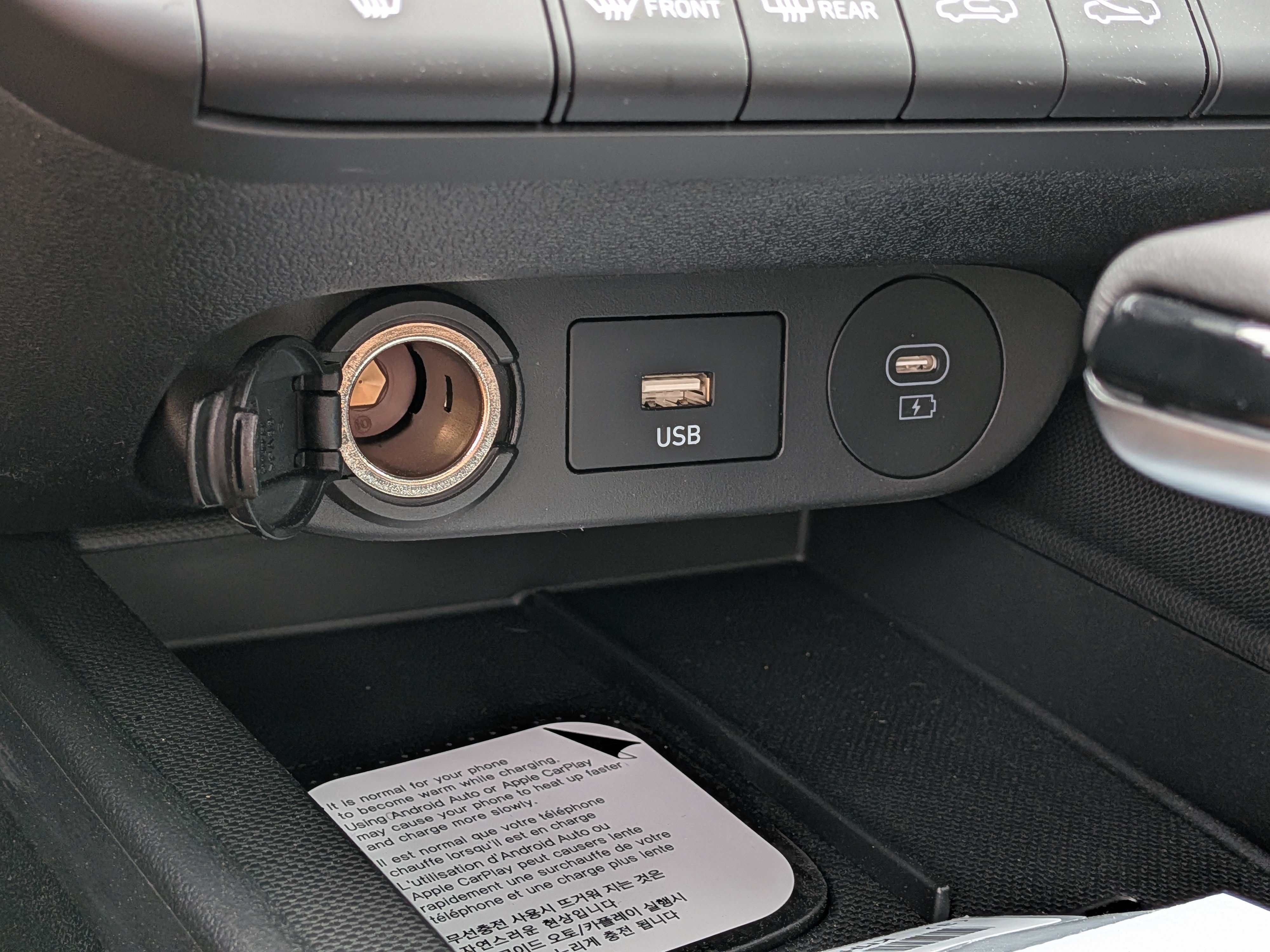 New 2026 Hyundai Elantra Limited FWD image 32