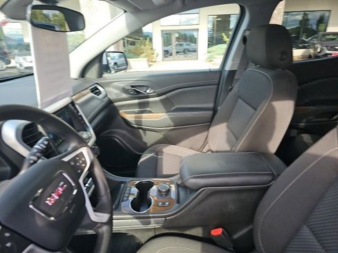 Used 2023 GMC Acadia SLE w/ Driver Convenience Package image 36