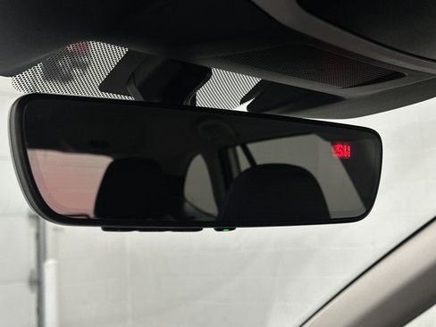 Used 2025 Subaru Outback Premium w/ Popular Package #1A image 31