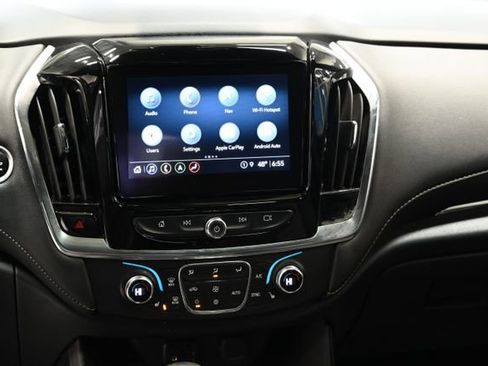Used 2023 Chevrolet Traverse LT w/ LT Premium Package image 15