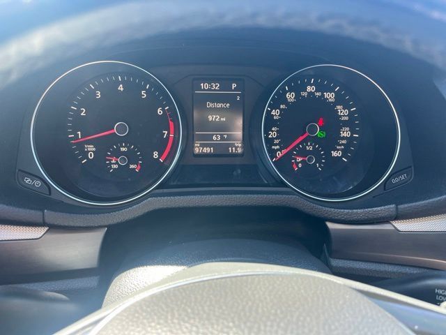 Used 2017 Volkswagen Passat 1.8T R-Line FWD image 36