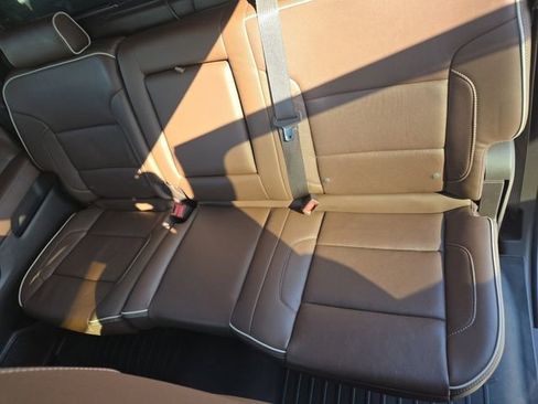 Used 2015 Chevrolet Silverado 1500 High Country w/ High Country Premium Package image 29